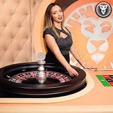 Platform luckybet89 menampilkan berbagai permainan dan fitur layanan pelanggan